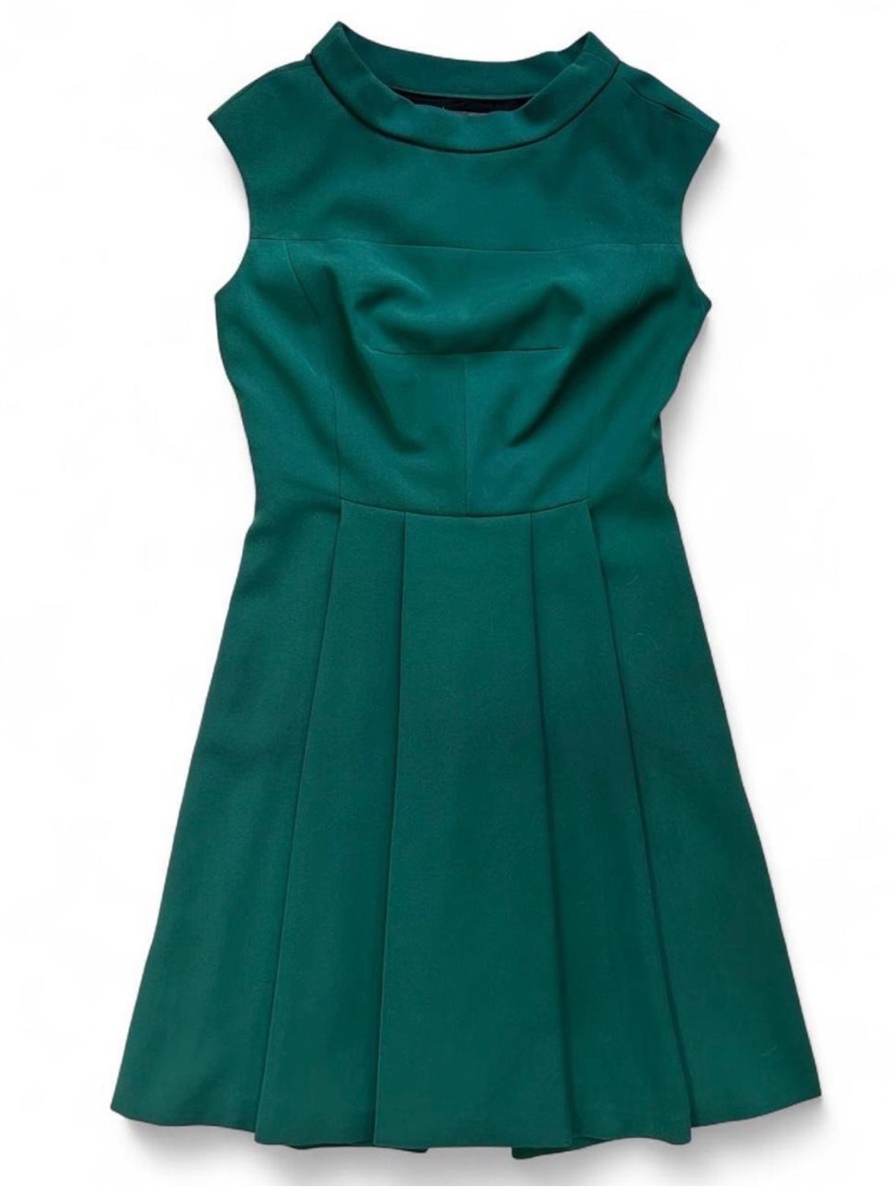 Vince Camuto green pleated dress